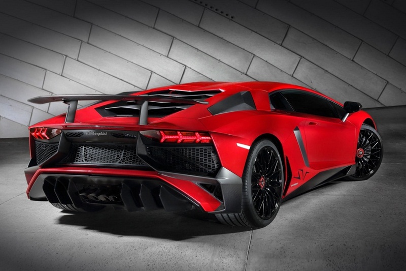 lamborghini-aventador-sv-2