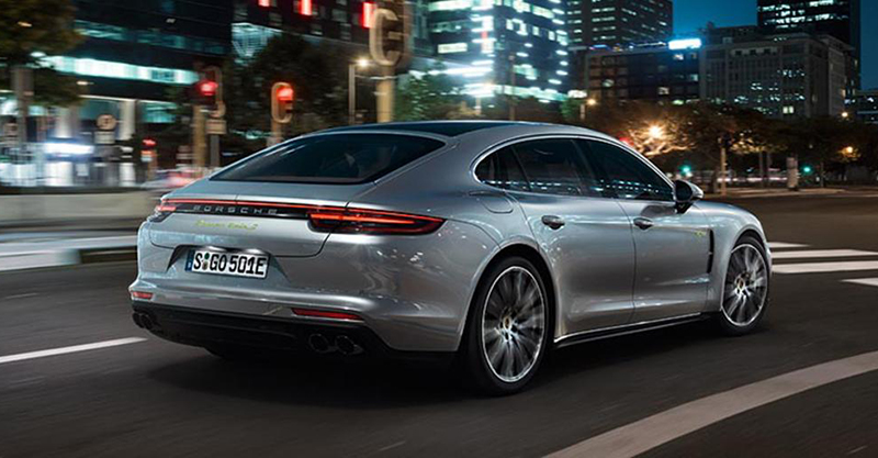 2020 porsche on sale panamera hybrid