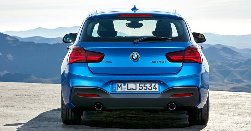 BMW-M140i-2018-800-12