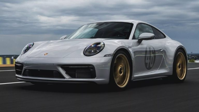 Porsche 911 Carrera GTS Le Mans Centenary Edition รุ่นพิเศษสไตล์เรโทร ...